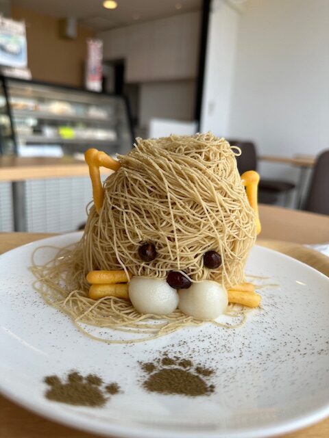 和菓子屋さんのモンブラン。猫のモンブラン『ニャンブラン』。面白くておいしい秋のスイーツです。