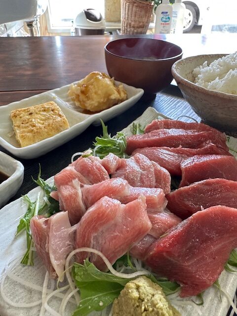 岐阜中央卸売市場の中にある唯一の飲食店。麺類はないけど『びっくり麺亭』が衝撃のお店でした！
